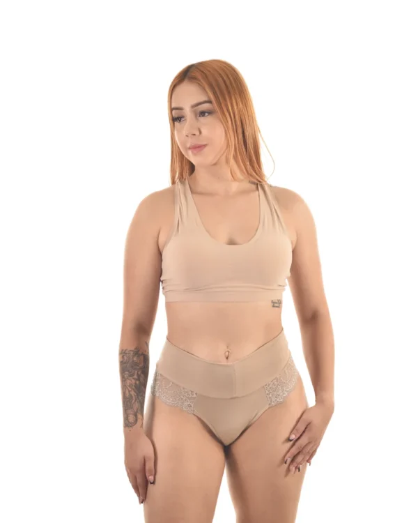Calcinha Microfibra Cós Alto com Renda — Elegância e Conforto — foto 4