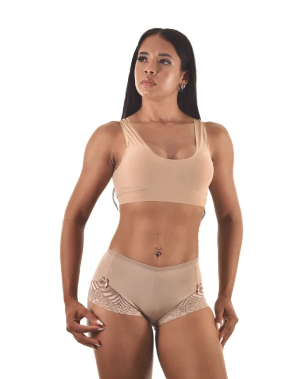 Shortinho Microfibra com Renda — Conforto e Elegância